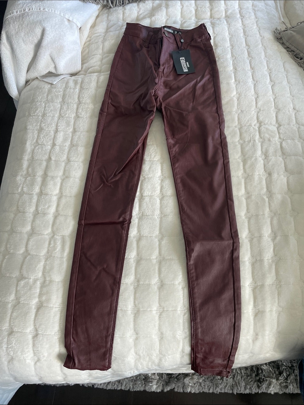 Missguided Skinny Jeans in Burgundy